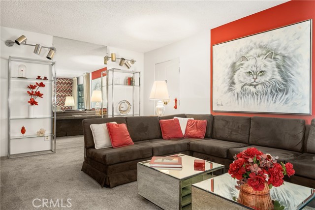 Detail Gallery Image 8 of 44 For 1800 W Gramercy Ave #23,  Anaheim,  CA 92801 - 3 Beds | 2/1 Baths