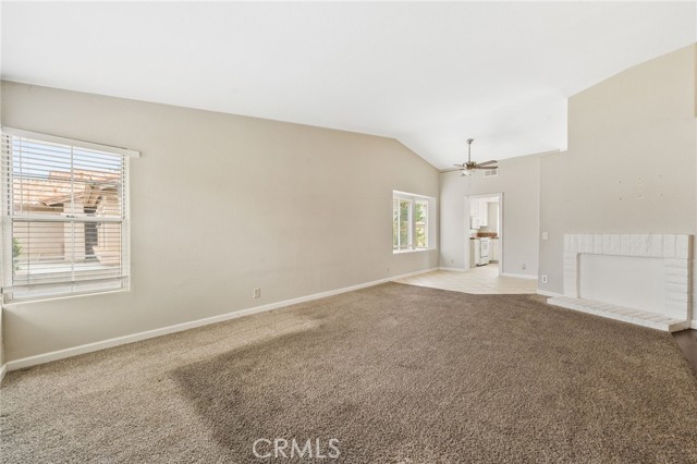 Detail Gallery Image 4 of 21 For 3075 Daniel Dr, Hemet,  CA 92545 - 4 Beds | 2 Baths