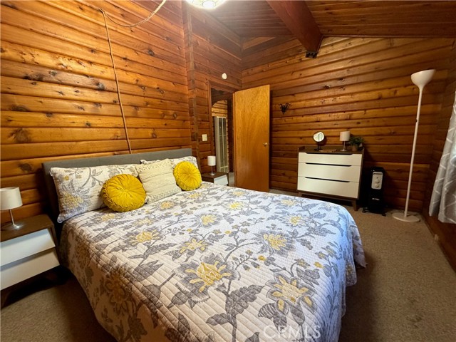 32145 Fern Drive, Running Springs, CA 92382