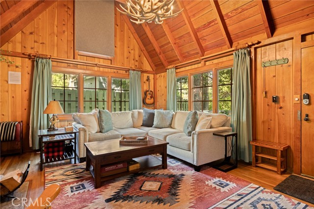28772 Cedar, Lake Arrowhead, CA 92352