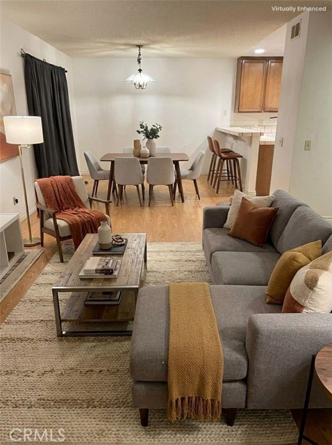 Detail Gallery Image 2 of 23 For 46 Exeter, Irvine,  CA 92612 - 2 Beds | 1/2 Baths