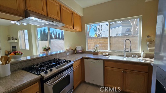 Detail Gallery Image 11 of 33 For 7598 Rio Del Sol, Rancho Cucamonga,  CA 91730 - 5 Beds | 3 Baths