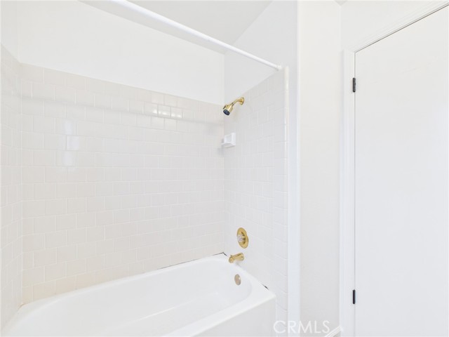 Detail Gallery Image 30 of 46 For 10781 N Windham Bay Cir, Fresno,  CA 93730 - 3 Beds | 2/1 Baths