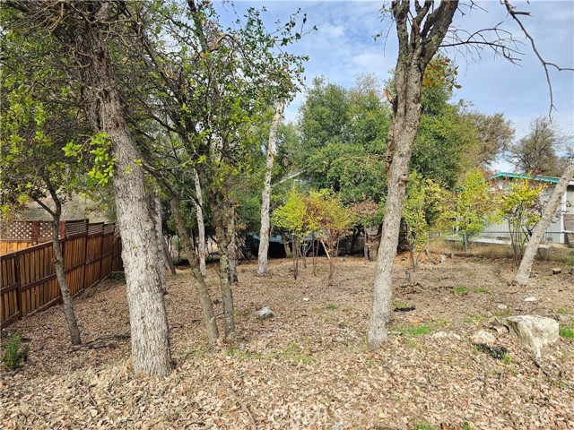 Detail Gallery Image 5 of 7 For 15866 28th, Clearlake,  CA 95422 - – Beds | – Baths