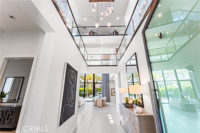 61 Hartman, Irvine CA: https://media.crmls.org/medias/238b6a98-ae4b-4f5b-9416-4c8367dee949.jpg