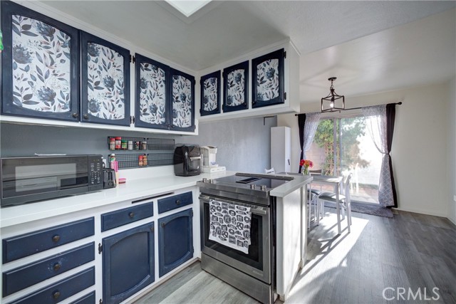 606 E Newlove Drive, Santa Maria CA: https://media.crmls.org/medias/238b8ab1-6236-47b3-9f69-5c14f163c211.jpg