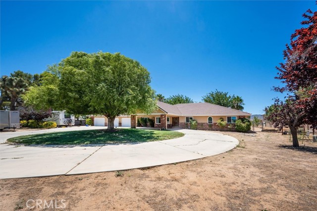 2056 W Avenue O, Palmdale CA: https://media.crmls.org/medias/238bd711-b0f2-4914-ae28-cad36d075bf9.jpg