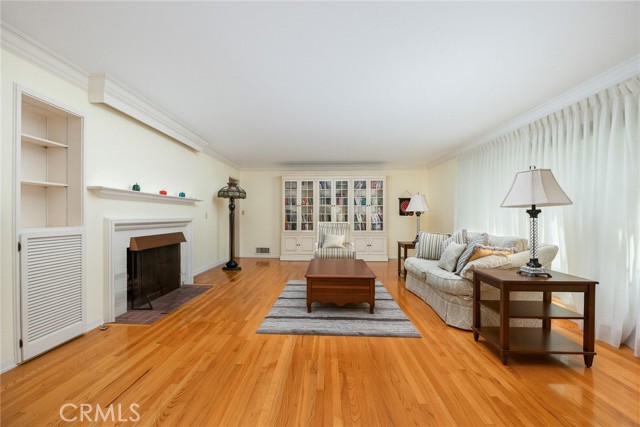3625 Lombardy photo 8