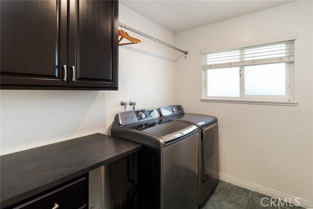6815 Arthur Court, Chino CA: https://media.crmls.org/medias/238ce218-3a31-4c5e-9d91-a38fd25a1f9b.jpg