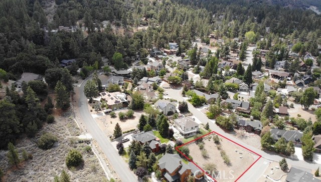 5419 Pacific Crest Drive, Wrightwood CA: https://media.crmls.org/medias/238d6709-ff62-4455-a03f-4be2f08e01c7.jpg