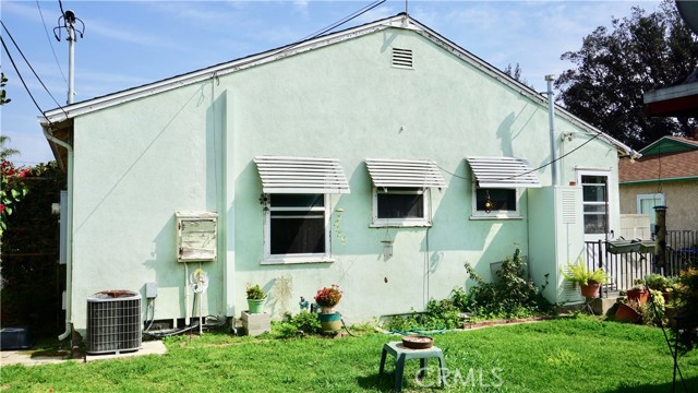 Detail Gallery Image 41 of 48 For 2213 N Valley St, Burbank,  CA 91505 - 3 Beds | 1 Baths