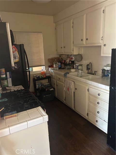 12532 Cranbrook Avenue, Hawthorne CA: https://media.crmls.org/medias/238ded0d-2db4-4efb-ab02-09b14089173a.jpg