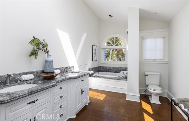 Detail Gallery Image 30 of 48 For 2163 Crestview Dr, Laguna Beach,  CA 92651 - 3 Beds | 2/1 Baths