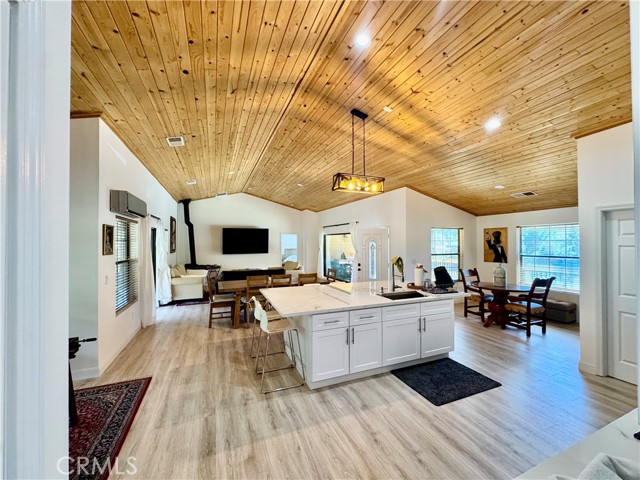 Detail Gallery Image 8 of 39 For 16501 Aleutian, –,  CA 93222 - 3 Beds | 2 Baths