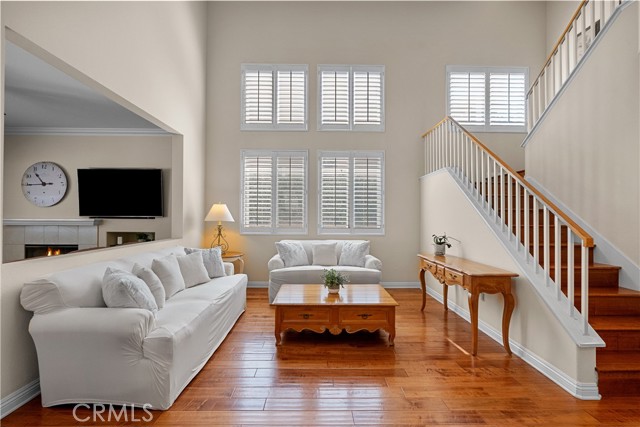 19711 Koji Court, Canyon Country CA: https://media.crmls.org/medias/238fbd8f-c0a3-4732-b0b9-8c9a1ded7740.jpg
