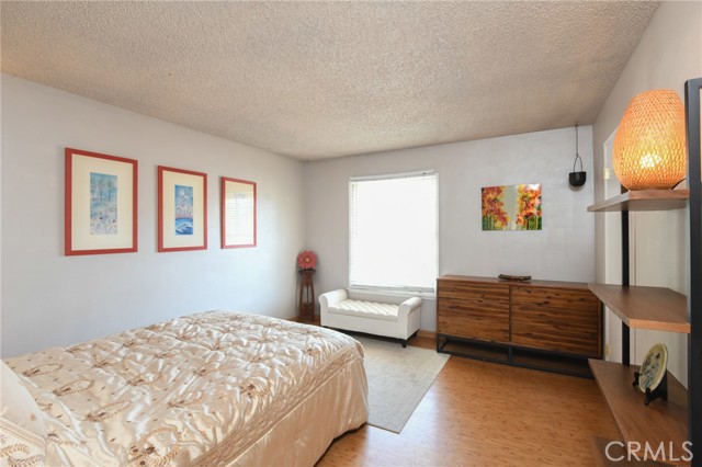 5295 Bronson Way, Riverside CA: https://media.crmls.org/medias/23909b9c-6fe6-4e61-8d57-8a3f251b769a.jpg