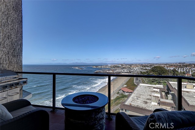 531 Esplanade, Redondo Beach, California 90277, 2 Bedrooms Bedrooms, ,1 BathroomBathrooms,Residential,For Sale,Esplanade,SB25027473