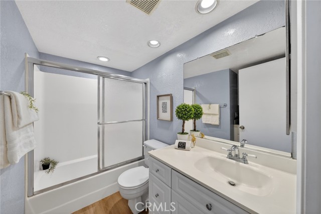 Detail Gallery Image 19 of 38 For 20702 El Toro #16,  Lake Forest,  CA 92630 - 2 Beds | 2 Baths