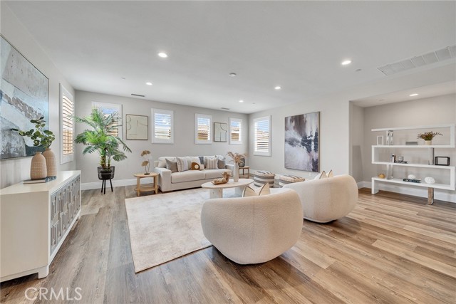 Detail Gallery Image 34 of 62 For 61 Windwalker Way, Tustin,  CA 92782 - 6 Beds | 5/1 Baths