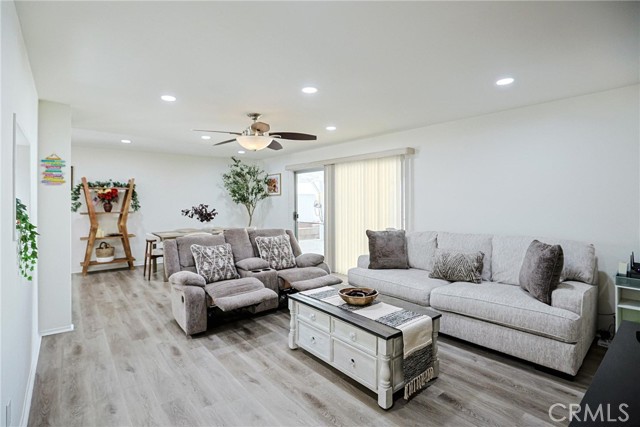 Detail Gallery Image 10 of 66 For 6444 Mt. Adelbert Dr, San Diego,  CA 92111 - 4 Beds | 3 Baths