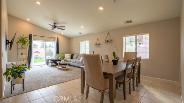 Detail Gallery Image 7 of 28 For 1133 Avenida Del Rio, San Jacinto,  CA 92582 - 3 Beds | 2 Baths