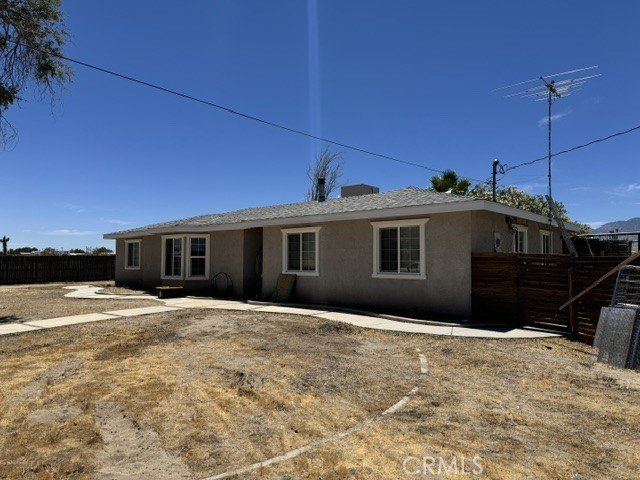 11132 E Avenue R6, Sun Village, CA 93543 photo 4