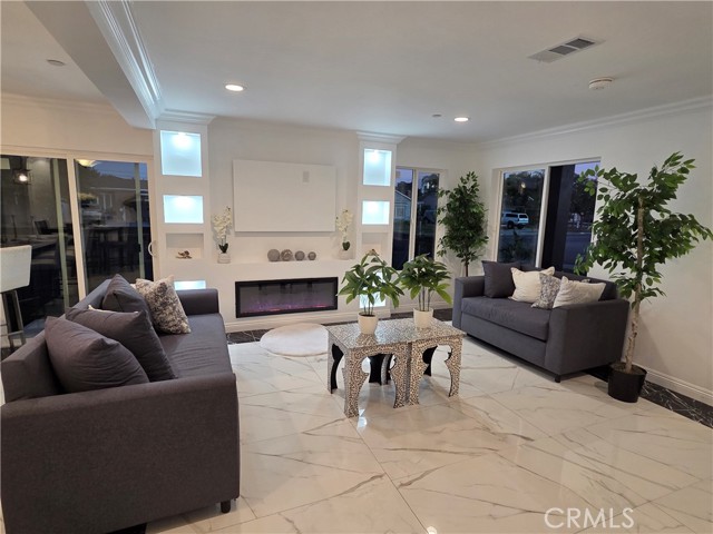 9555 Reichling Lane, Pico Rivera CA: https://media.crmls.org/medias/23941d8b-03dc-4275-a0d1-7ff950694e71.jpg