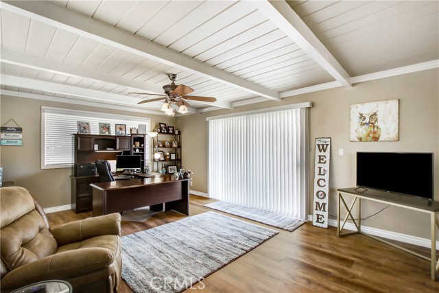 35710 Avenue H, Yucaipa CA: https://media.crmls.org/medias/2394a13d-c411-44ee-9466-f5370d6852c4.jpg