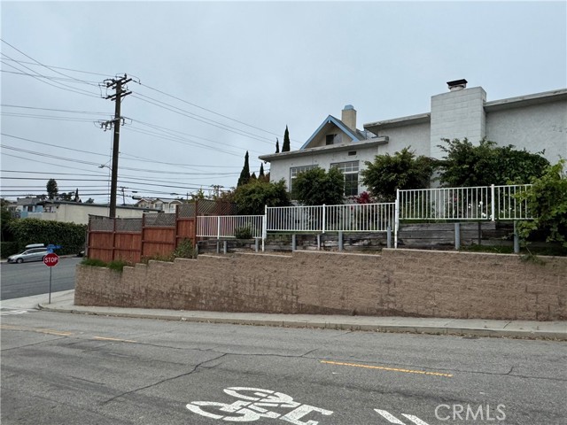 Detail Gallery Image 1 of 6 For 717 S Redondo Ave, Manhattan Beach,  CA 90266 - – Beds | – Baths