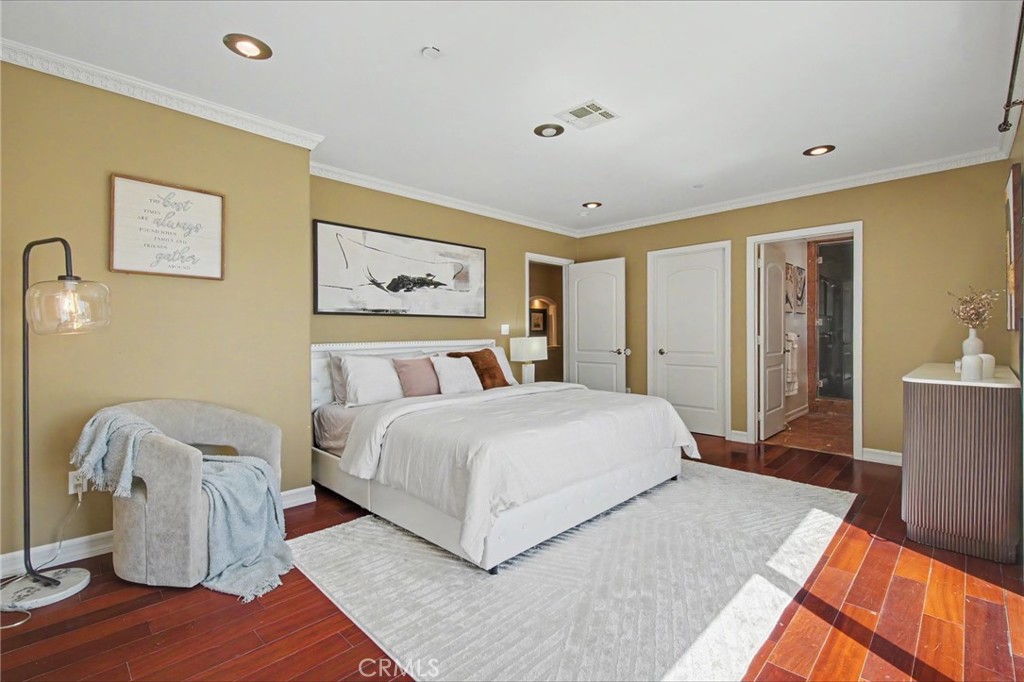 MLS #WS26147038 image #12