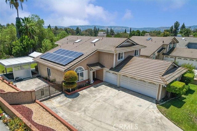 19080 Shakespeare Drive, Walnut CA: https://media.crmls.org/medias/2394e28e-d0d5-4f74-8bde-600ad98b1e16.jpg