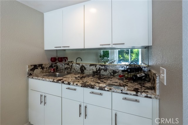 6065 Saint Augustine Drive, Riverside CA: https://media.crmls.org/medias/2395114c-b387-4417-b46d-2482b43051ba.jpg