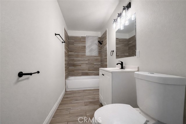 17468 Grevillea Street, Fontana CA: https://media.crmls.org/medias/239687cc-f199-4eff-b43e-209b99ff25f9.jpg