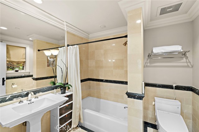 9 Sawgrass, Coto de Caza CA: https://media.crmls.org/medias/239701ac-6b7c-4ac2-b0d5-0f105be9be69.jpg