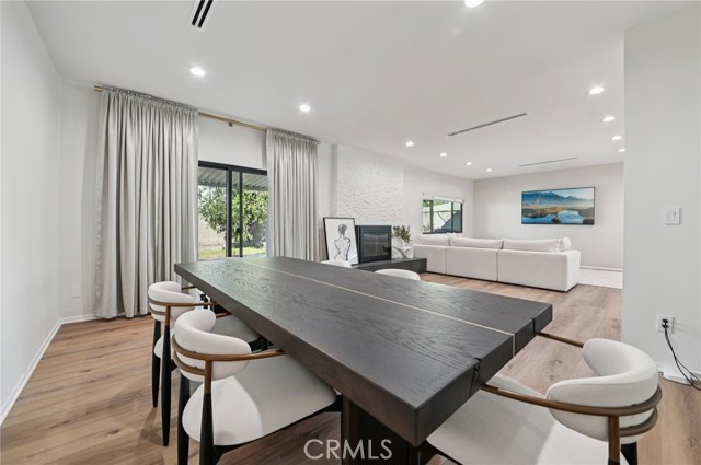 Detail Gallery Image 15 of 31 For 15937 Londelius St, North Hills,  CA 91343 - 3 Beds | 3 Baths