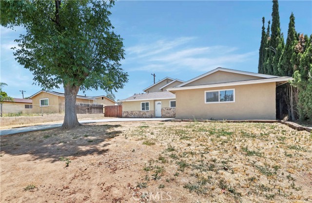 Detail Gallery Image 3 of 29 For 11374 Weber Ave, Moreno Valley,  CA 92555 - 4 Beds | 3 Baths