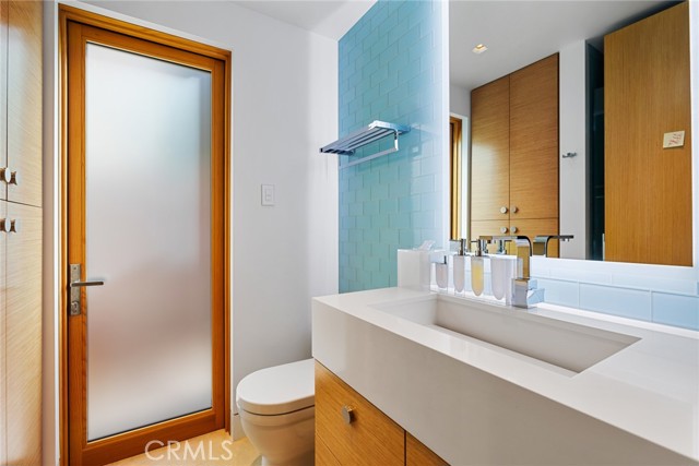 Detail Gallery Image 23 of 32 For 1509 E Bay Ave, Newport Beach,  CA 92661 - 4 Beds | 4/1 Baths