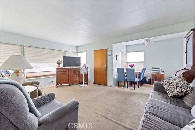 7437 Laura Street, Downey CA: https://media.crmls.org/medias/23989edf-d8b4-4798-a892-1bb1311758f2.jpg