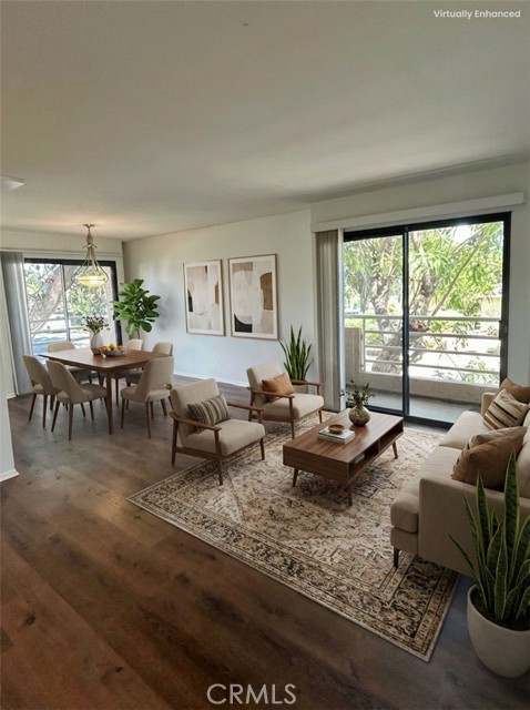 Detail Gallery Image 5 of 32 For 5821 Sylmar Ave #4,  Van Nuys,  CA 91401 - 2 Beds | 2 Baths