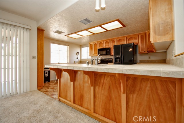 5601 Grand Avenue, Yucca Valley CA: https://media.crmls.org/medias/23991d54-15af-4b5f-861f-0aafbb0a598e.jpg
