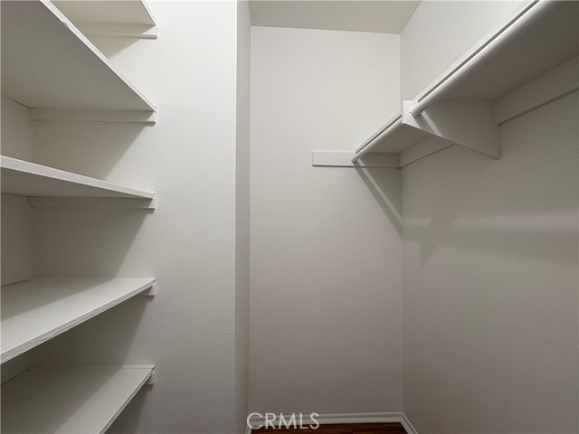 Detail Gallery Image 12 of 32 For 18619 Collins #F29,  Tarzana,  CA 91356 - 2 Beds | 2 Baths