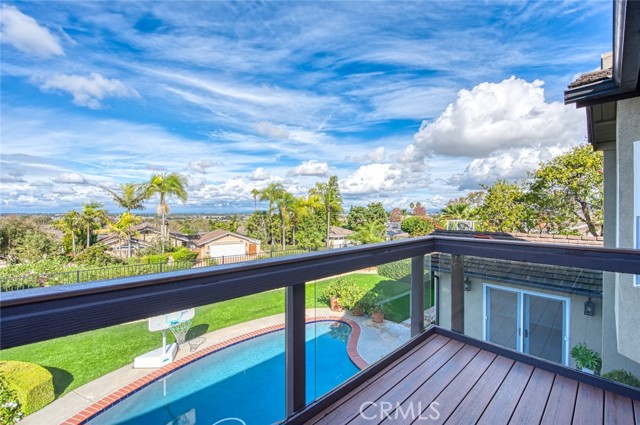 Detail Gallery Image 4 of 24 For 2641 Alta Vista, Newport Beach,  CA 92660 - 4 Beds | 3 Baths