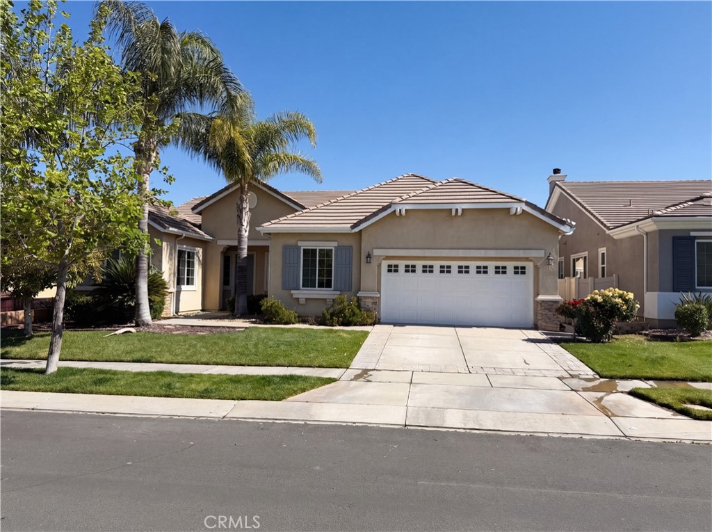 738 Flower Street