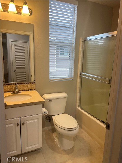 Detail Gallery Image 8 of 19 For 376 Aviator, Tustin,  CA 92782 - 3 Beds | 3/1 Baths