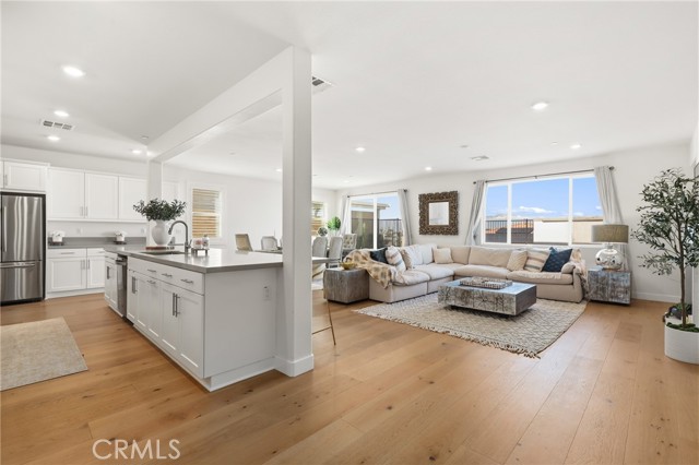 Image 4 of 72 For 2805 Santa Fiora