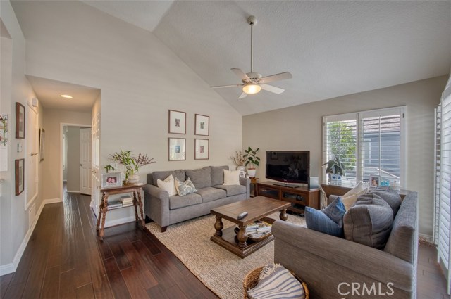 182 Westport, Newport Beach CA: https://media.crmls.org/medias/239ab3aa-5c2c-4825-a17c-cd8e4341c8f6.jpg