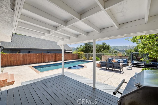 311 Prospect Street, Oak View CA: https://media.crmls.org/medias/239ad62e-9e31-4f0d-b9e6-ec7d065f757d.jpg