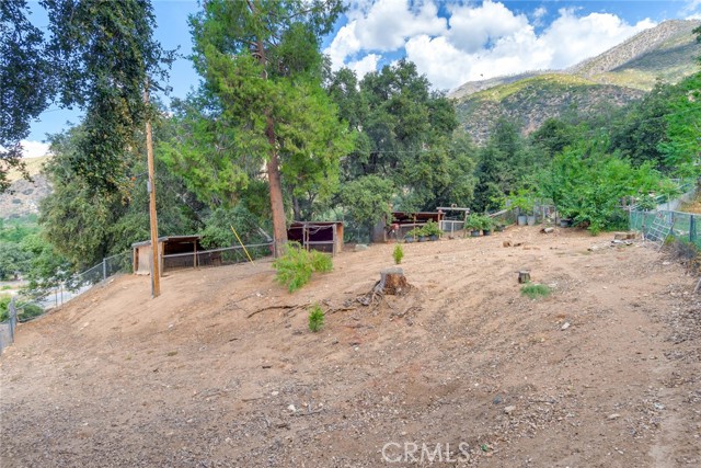 Image 54 of 66 For 39065 Oak Glen Road