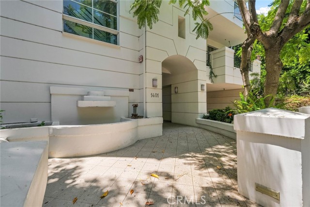 1401 S Bentley Unit: 203