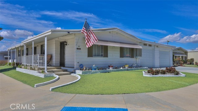 1255 Brentwood Way, Hemet, CA 92545